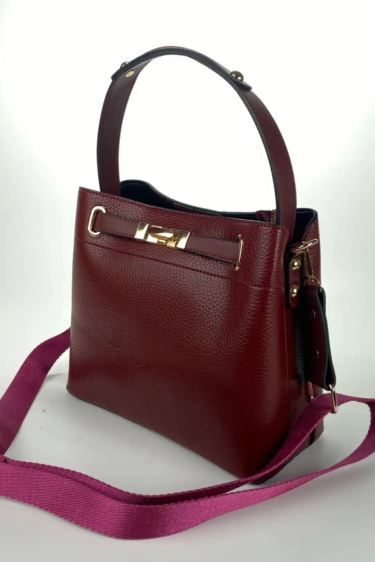 No.1040 | ÈCLA | M ÉDITION | Bordo