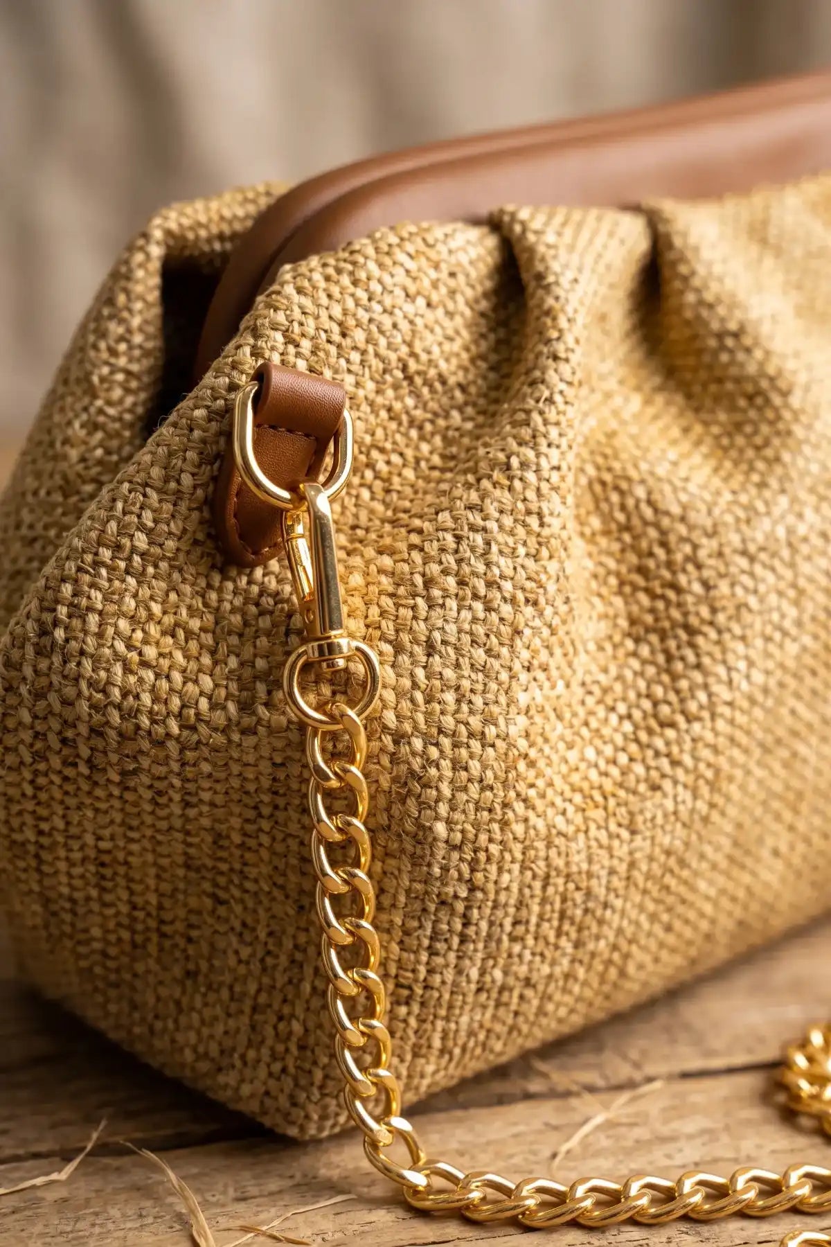 DUNE | Hasır Büzgülü Pouch | Zincir Askılı