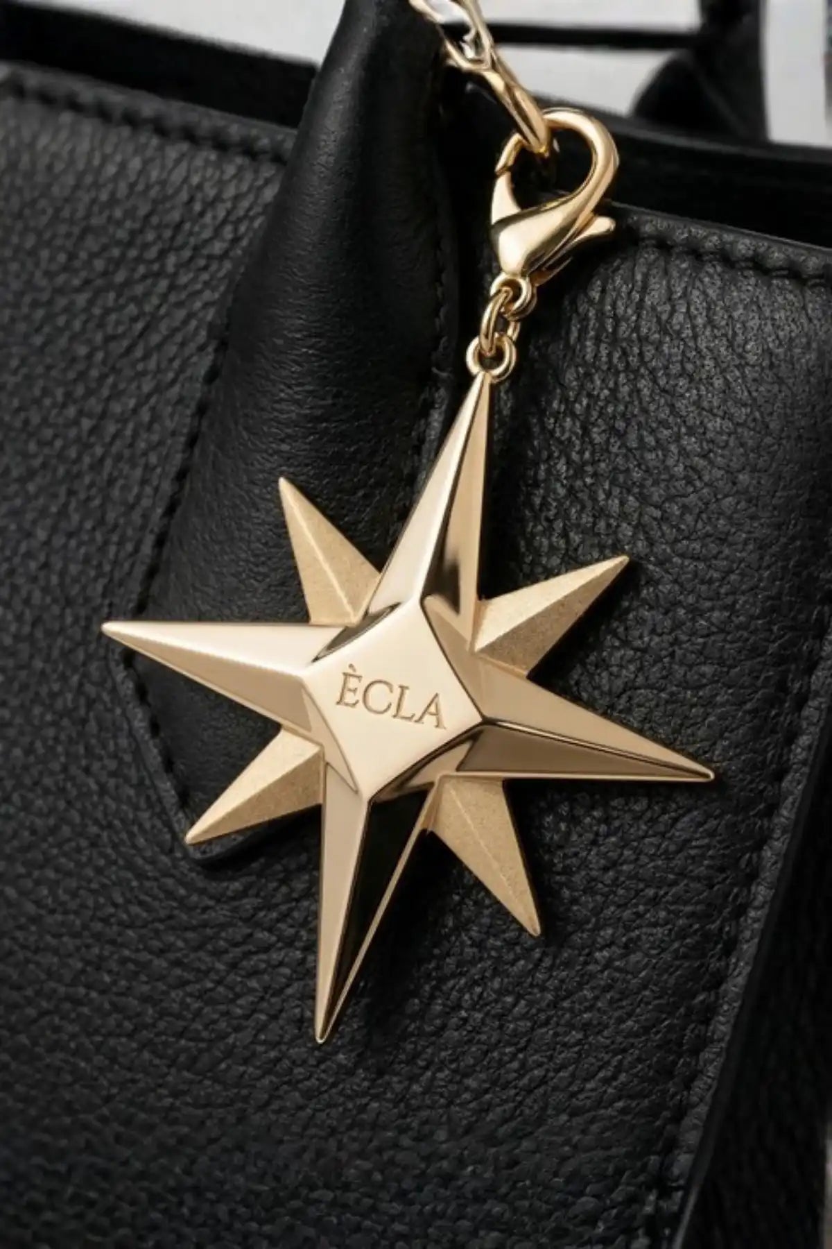 Yıldız Kadın Çanta Charm - Gold Detaylı Aksesuar | ÈCLA